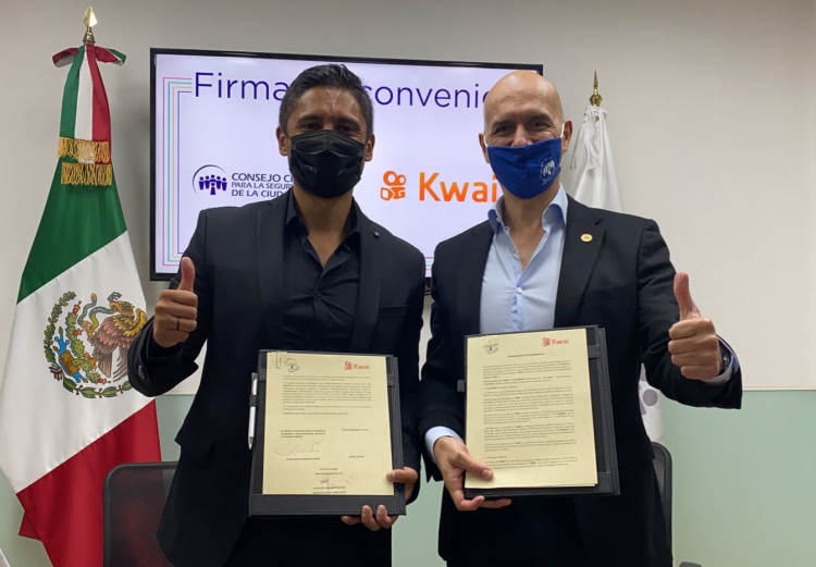 THE CITIZEN COUNCIL AND KWAI TRY TO PREVENT CRIMES THROUGH SOCIAL NETWORKS